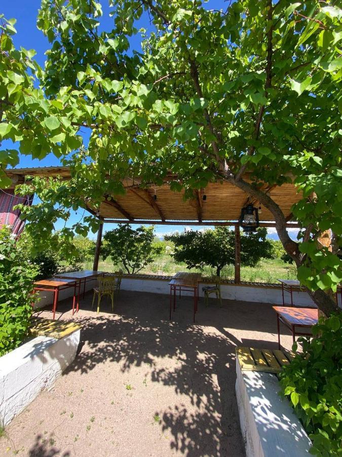 Eldos-Ata Eco Hotel Tosor Kültér fotó